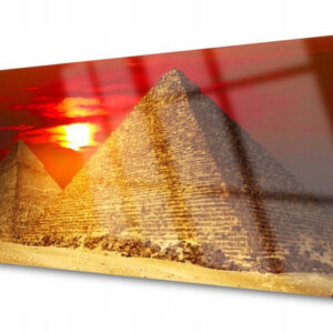 'Piramidės' paveikslas ant stiklo